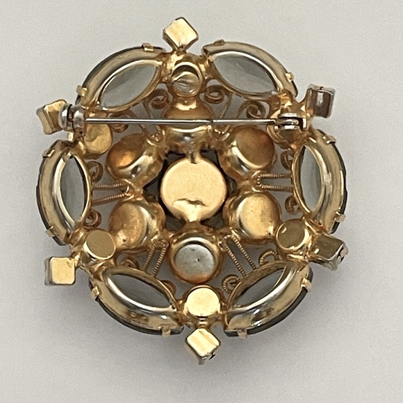 Verified JULIANA D&E Vintage Grey Black AB Gold Scrolls Tiered Brooch Earrings - Picture 4 of 9